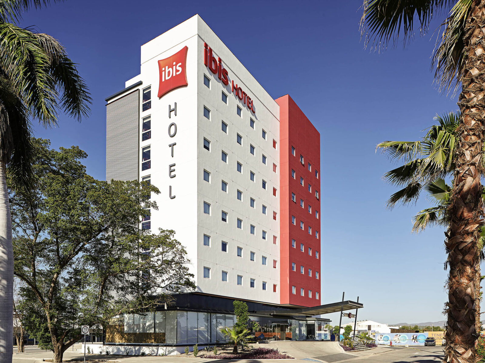 IBIS CULIACAN
